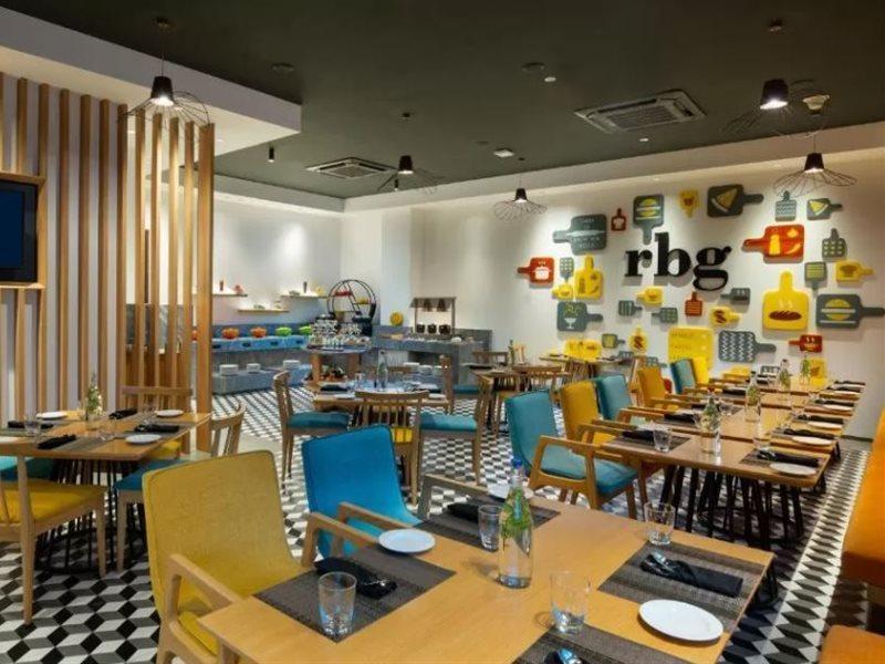 Park Inn By Radisson Gwalior Εξωτερικό φωτογραφία