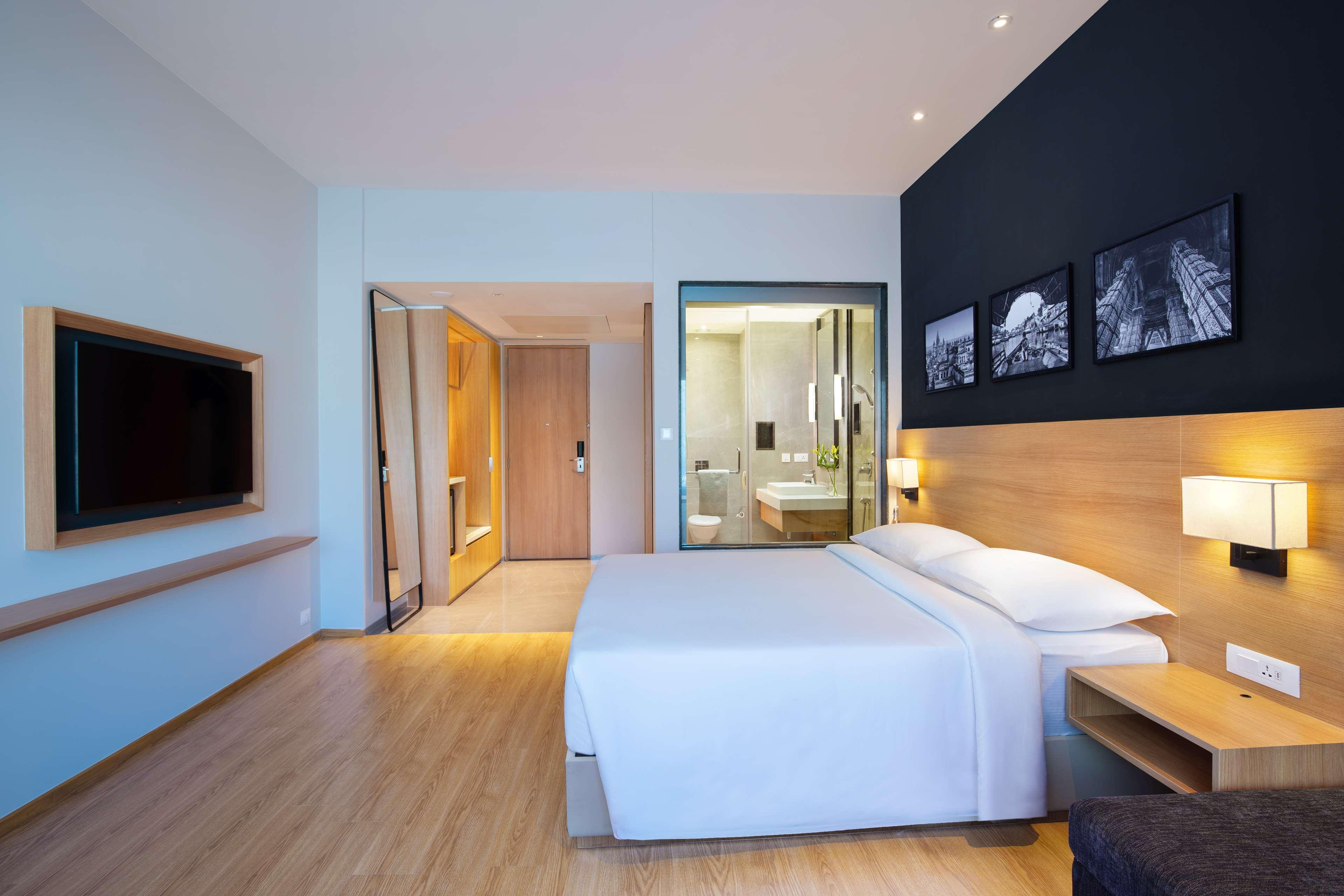 Park Inn By Radisson Gwalior Εξωτερικό φωτογραφία