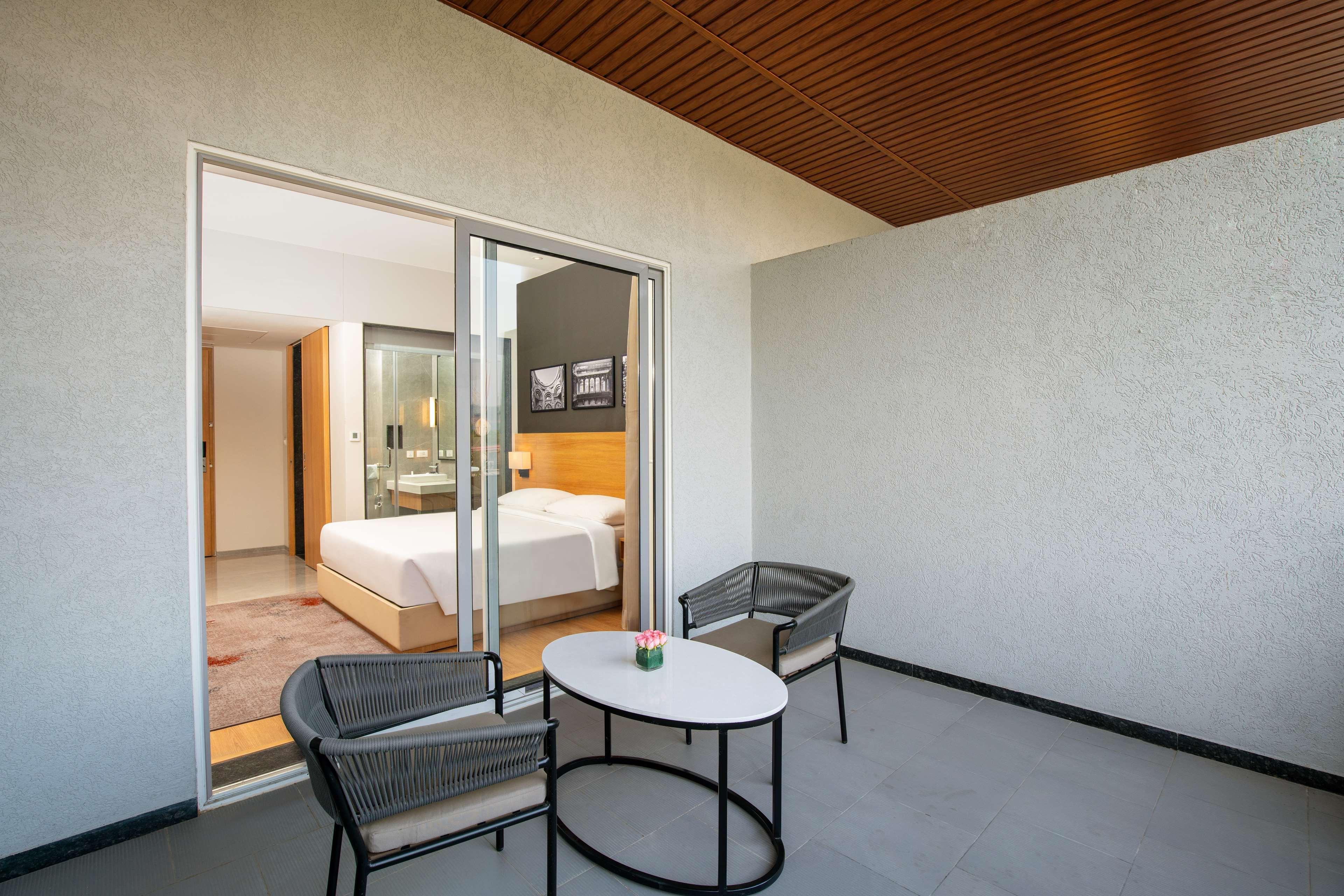 Park Inn By Radisson Gwalior Εξωτερικό φωτογραφία