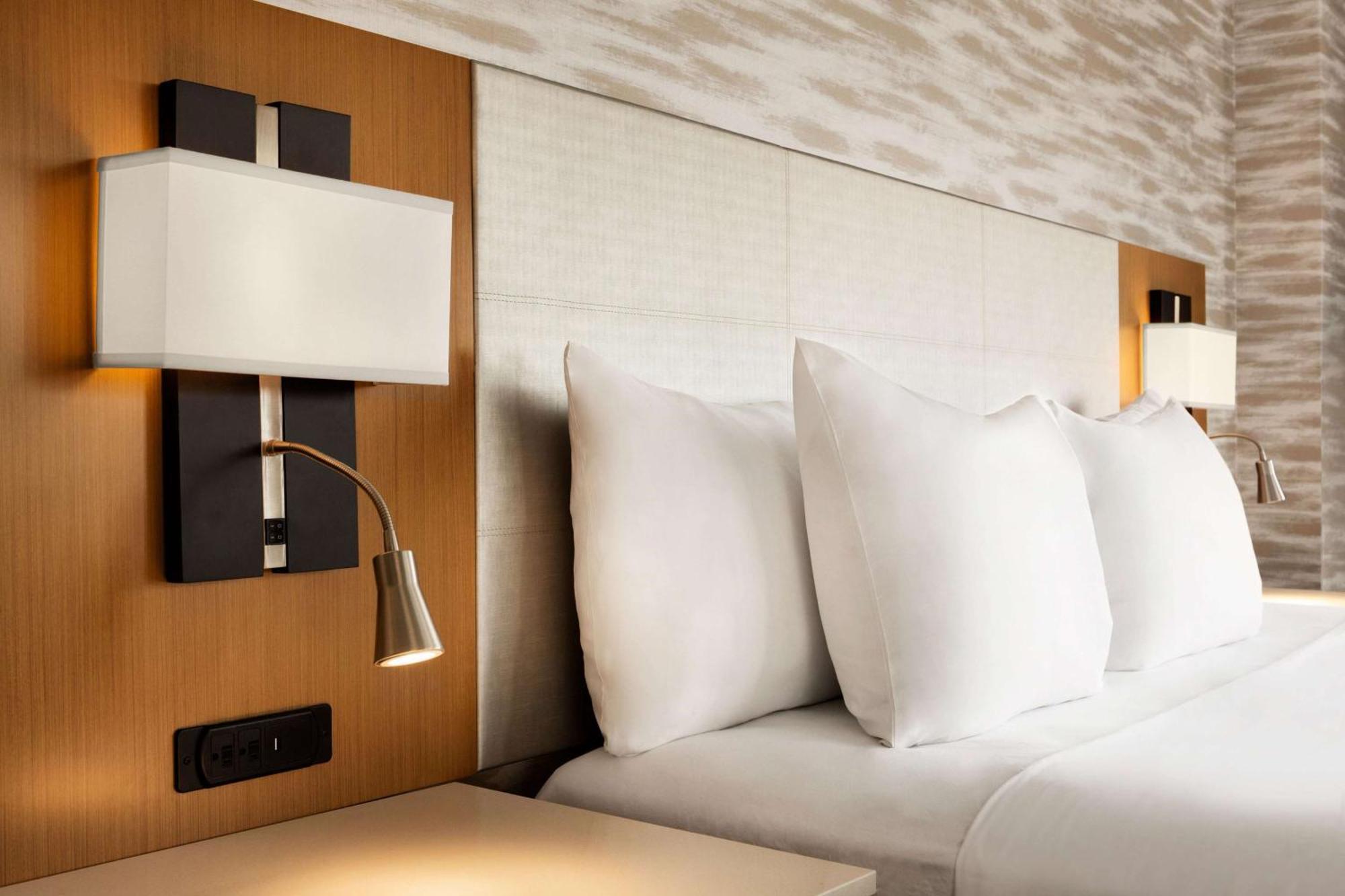 Park Inn By Radisson Gwalior Εξωτερικό φωτογραφία